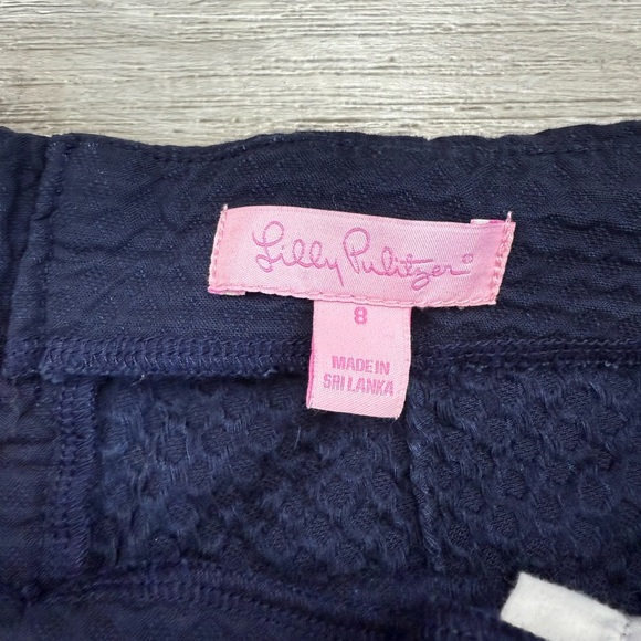 Lilly Pulitzer Navy Blue Scalloped Shorts - Size 8 - Picture 4 of 4